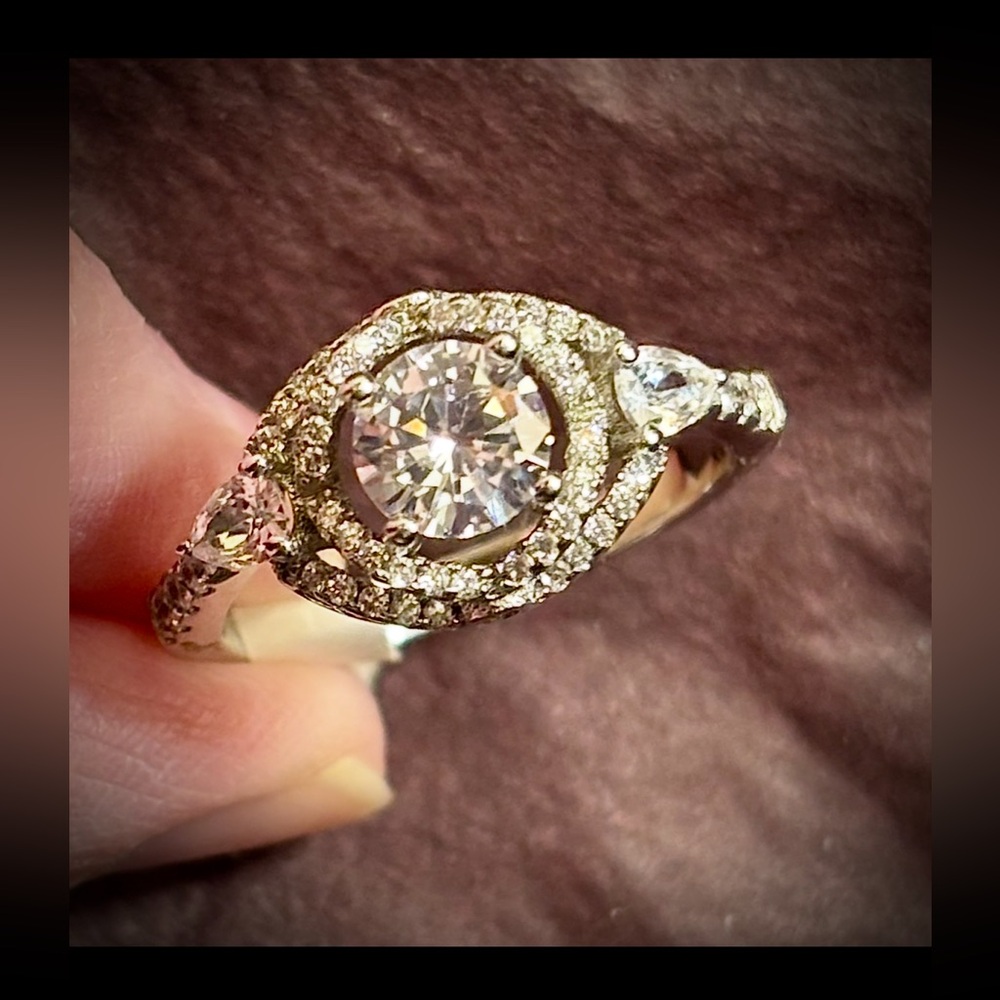 Halo Solitaire Pave Majestica Ring-Ss925 & AAA Cubic Zirconia Stone-Size 9-NWT